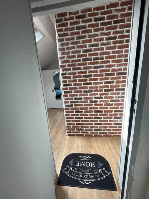 Edouard 2. Logement Complet. Charleville-Mézières 外观 照片